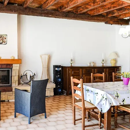 Amazing In Et Born With Kitchen Blis-et-Born