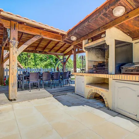 Amazing In Et Born With Kitchen * Blis-et-Born